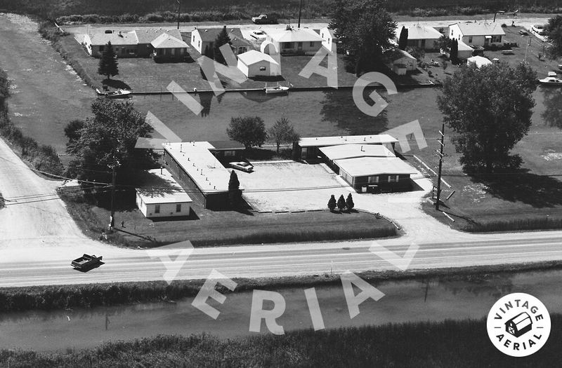 Holiday Motel - 1983 (newer photo)